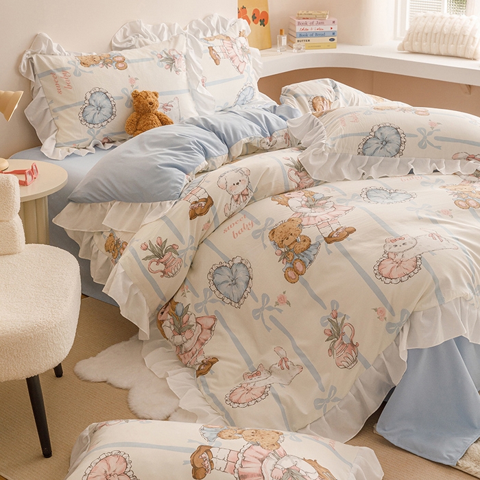 91家纺网 家纺一手货源 找家纺 罗亿家纺 2025新款洛丽塔云朵棉花边四件套场景二（提供买家秀） 春日姑娘