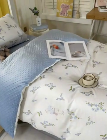 91家纺网 家纺一手货源 找家纺 金鑫汇家纺 2024新款棉加豆豆绒学生三件套 棉加豆豆绒-花丛兔