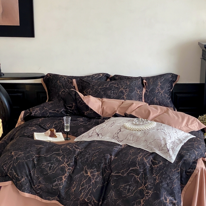 91家纺网 家纺一手货源 找家纺 赫帛 2024新款60s数码印花天丝棉磨毛四件套-卡布里 卡布里-宇宙黑