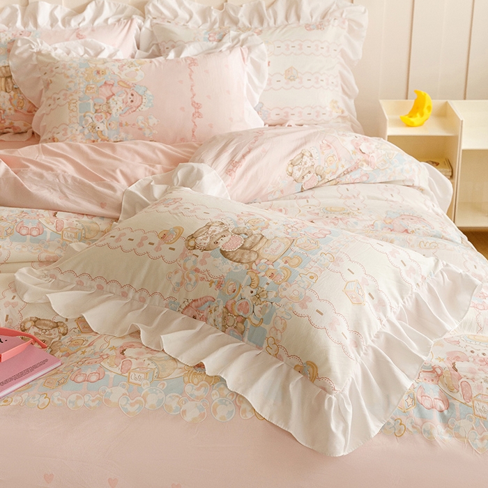 91家纺网 家纺一手货源 找家纺 罗亿家纺 2025新款洛丽塔云朵棉花边四件套场景二（提供买家秀） 萝莉小兔