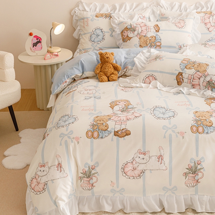 91家纺网 家纺一手货源 找家纺 罗亿家纺 2025新款洛丽塔云朵棉花边四件套场景二（提供买家秀） 春日姑娘