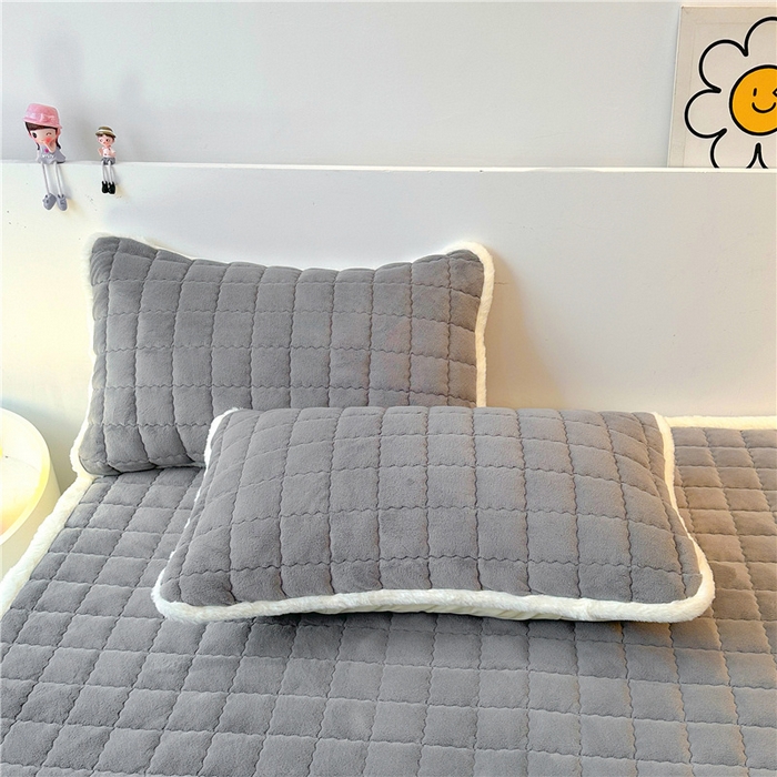 91家纺网 家纺一手货源 找家纺 喜居 2024新款印花牛奶绒床垫薄床垫床褥子床护垫 暖绒灰