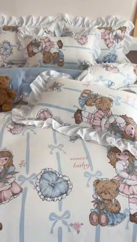 91家纺网 家纺一手货源 找家纺 罗亿家纺 2025新款洛丽塔云朵棉花边四件套场景二（提供买家秀） 春日姑娘