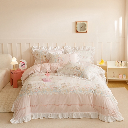 91家纺网 家纺一手货源 找家纺 罗亿家纺 2025新款洛丽塔云朵棉花边四件套场景二（提供买家秀） 萝莉小兔