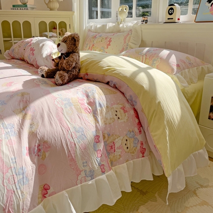 罗亿家纺 2025新款洛丽塔云朵棉花边四件套场景一（提供买家秀） 小熊的礼物