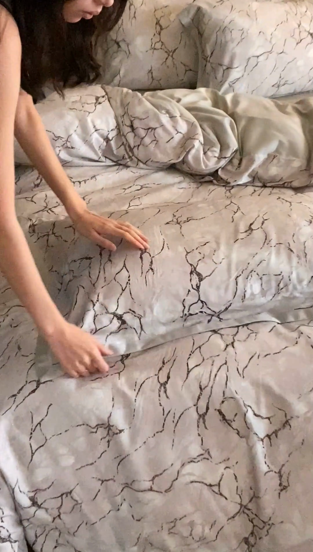 91家纺网 家纺一手货源 找家纺 赫帛 2024新款60s数码印花天丝棉磨毛四件套-卡布里 卡布里-爵士白