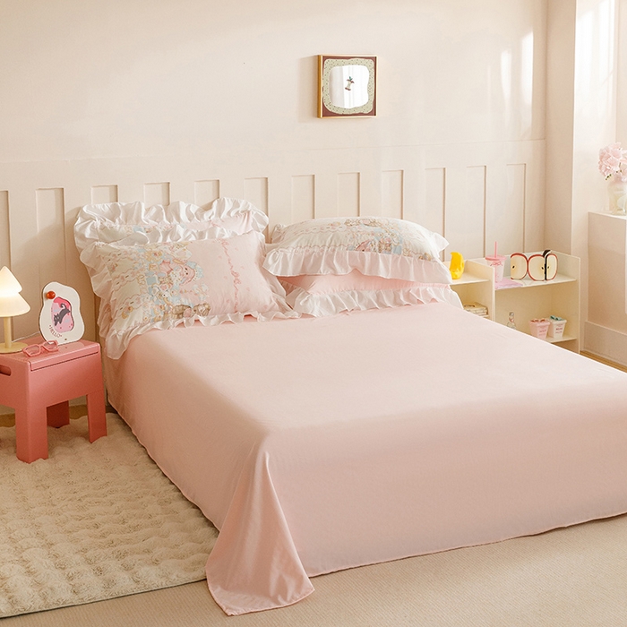 91家纺网 家纺一手货源 找家纺 罗亿家纺 2025新款洛丽塔云朵棉花边四件套场景二（提供买家秀） 萝莉小兔