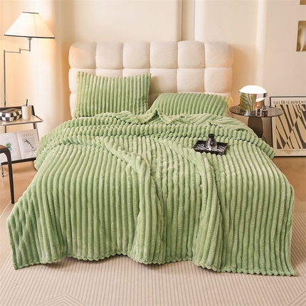 91家纺网 家纺一手货源 找家纺 （总）梵心家纺 跨境兔毛绒抽条毛毯高克重法兰绒毛毯跨境外贸直播