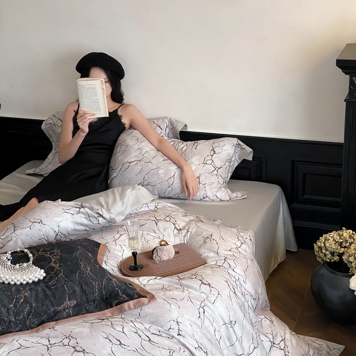 91家纺网 家纺一手货源 找家纺 赫帛 2024新款60s数码印花天丝棉磨毛四件套-卡布里 卡布里-爵士白