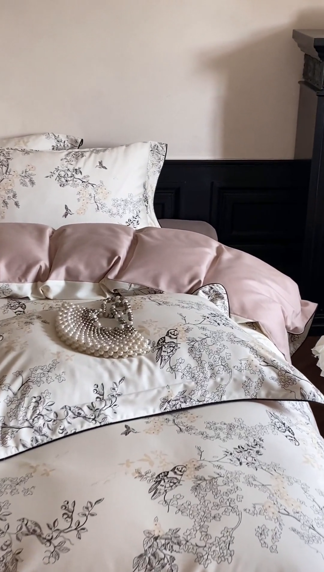 91家纺网 家纺一手货源 找家纺 赫帛 2024新款60s数码印花天丝棉磨毛四件套-栖息 栖息-米白色