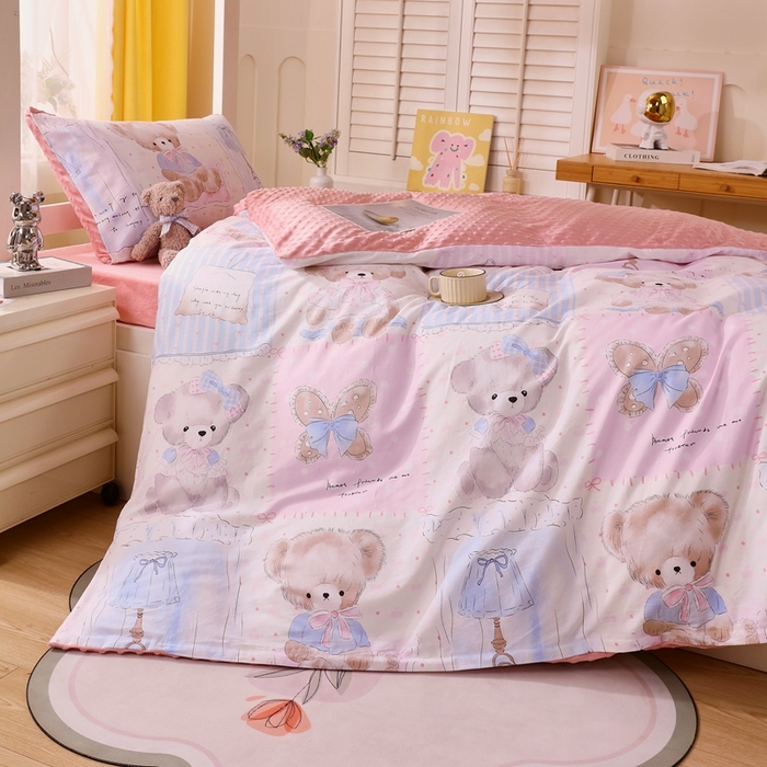 91家纺网 家纺一手货源 找家纺 金鑫汇家纺 2024新款棉加豆豆绒学生三件套 棉加豆豆绒-熊熊精灵