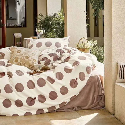 91家纺网 家纺一手货源 找家纺 （总）未来家居 2024新款绣花高克重臻棉绒四件套