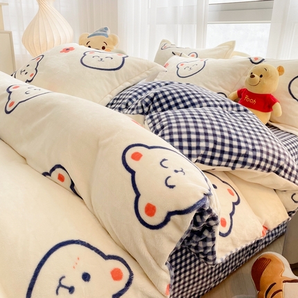 91家纺网 家纺一手货源 找家纺 权瑾家纺 小清新牛奶绒四件套 太空熊