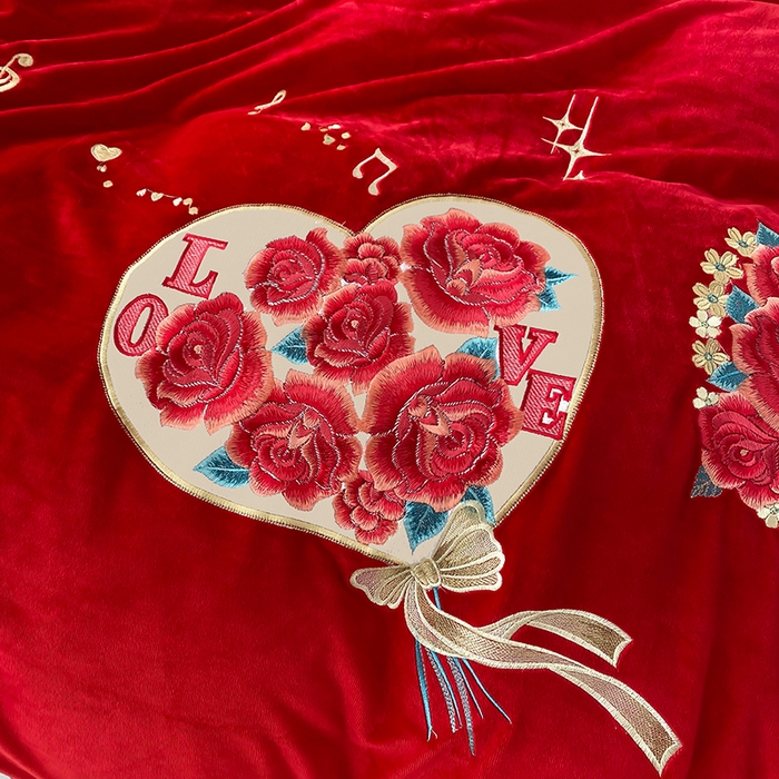 91家纺网 家纺一手货源 找家纺 用心 2025年新款牛奶绒宝宝绒花边贴布婚庆四件套多件套 喜樂