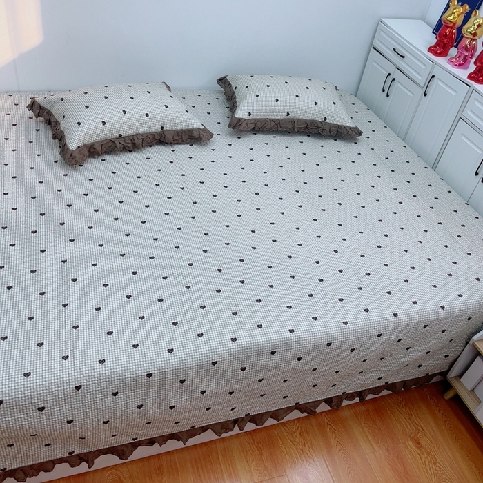 91家纺网 家纺一手货源 找家纺 暖居 2024新款纯棉绗缝夹棉榻榻米支持定制防滑全棉印花小碎花农村大炕盖三件套系列 雅格