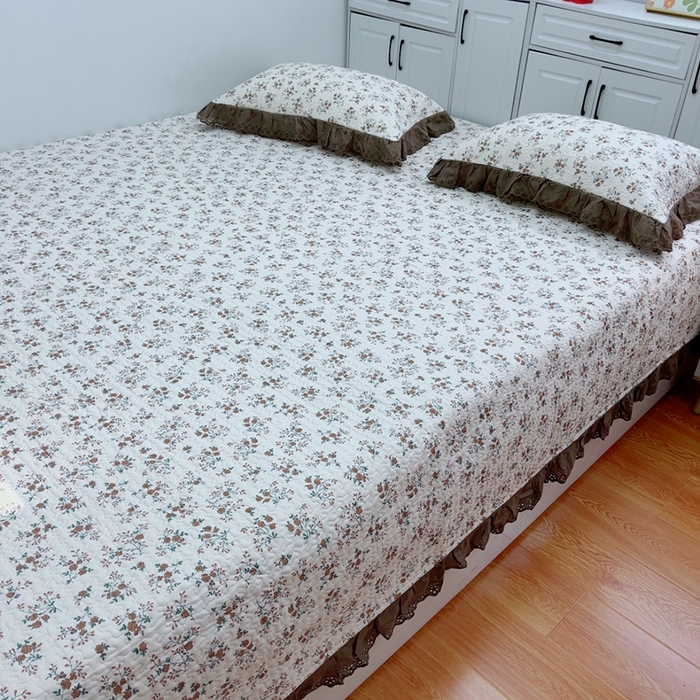 91家纺网 家纺一手货源 找家纺 暖居 2024新款纯棉绗缝夹棉榻榻米支持定制防滑全棉印花小碎花农村大炕盖三件套系列 墨尔本