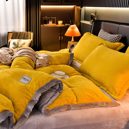91家纺网 家纺一手货源 找家纺 （总）小牛席业 2024新款特价：A1加厚款宽包边拉链被套毯