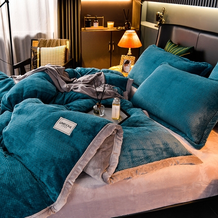 91家纺网 家纺一手货源 找家纺 （总）小牛席业 2024新款特价：A1加厚款宽包边拉链被套毯