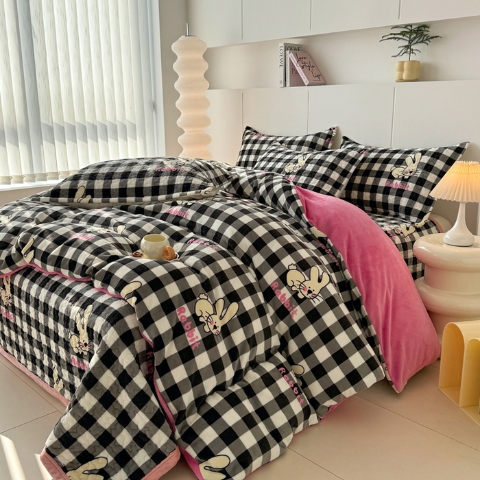 91家纺网 家纺一手货源 找家纺 （总）添越家纺 2025新款简约款牛奶绒床盖四件套