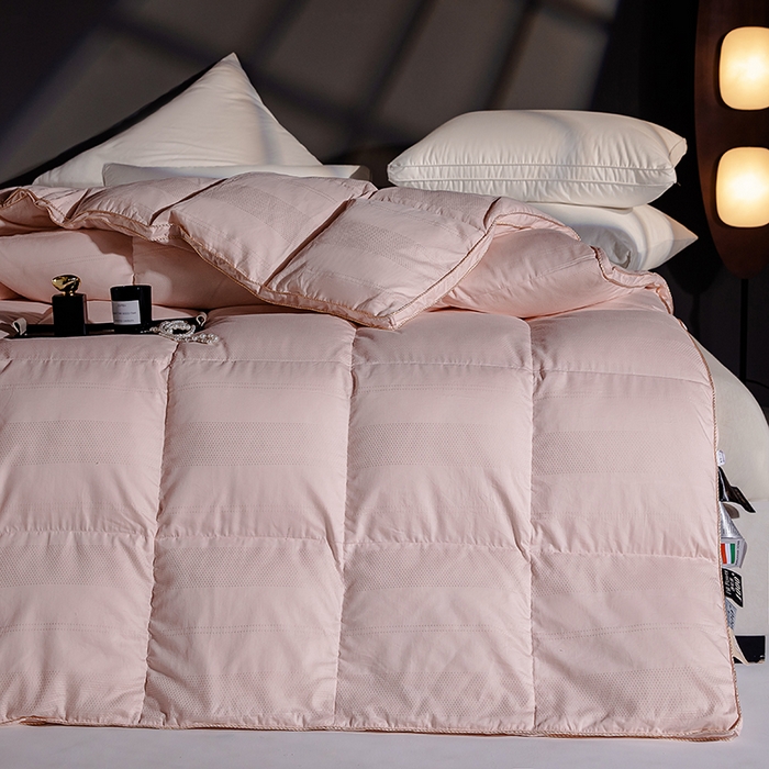 91家纺网 家纺一手货源 找家纺 御眠纺羽绒被壳 厂家直销双层全棉提花羽绒被壳自充绒淘宝京东双层防绒羽绒被壳 南西粉