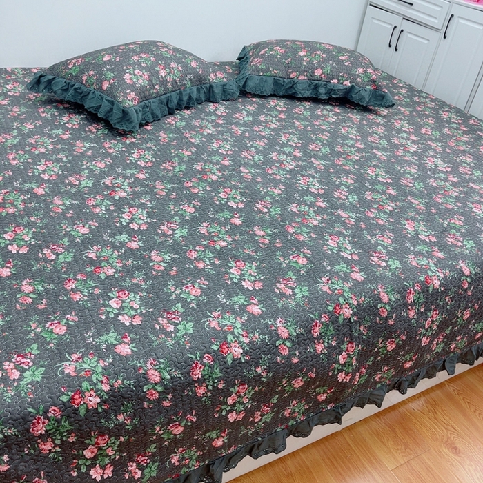 91家纺网 家纺一手货源 找家纺 暖居 2024新款纯棉绗缝夹棉榻榻米支持定制防滑全棉印花小碎花农村大炕盖三件套系列 中国美