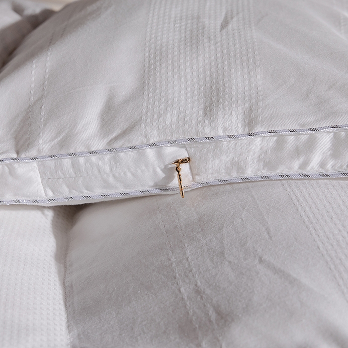 91家纺网 家纺一手货源 找家纺 御眠纺羽绒被壳 厂家直销双层全棉提花羽绒被壳自充绒淘宝京东双层防绒羽绒被壳 南西白