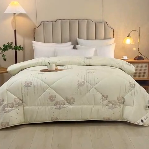 91家纺网 家纺一手货源 找家纺 2025新款亲肤舒适精品澳洲羊毛被冬被被子被芯 羊毛被素雅黄