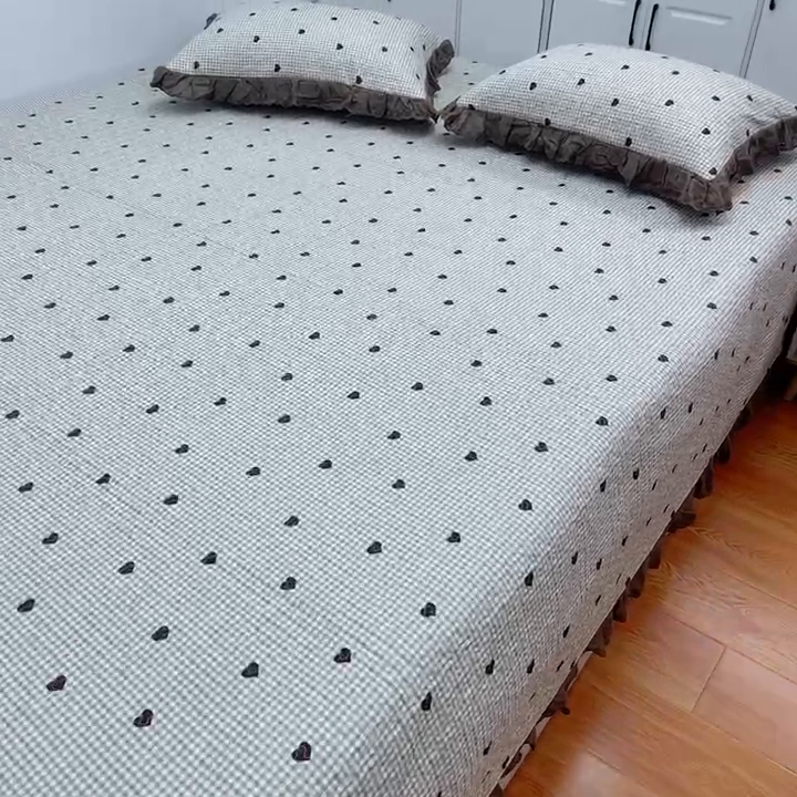 91家纺网 家纺一手货源 找家纺 暖居 2024新款纯棉绗缝夹棉榻榻米支持定制防滑全棉印花小碎花农村大炕盖三件套系列 雅格