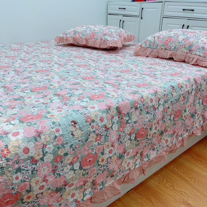 91家纺网 家纺一手货源 找家纺 暖居 2024新款纯棉绗缝夹棉榻榻米支持定制防滑全棉印花小碎花农村大炕盖三件套系列 安娜公主