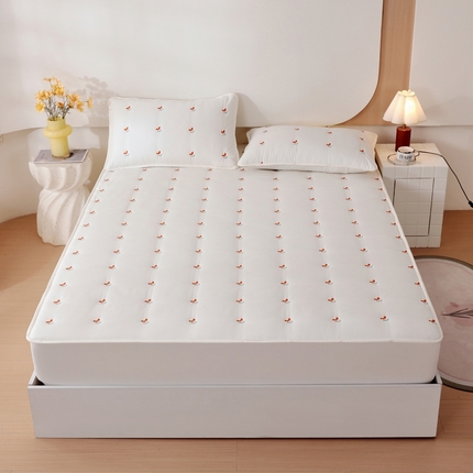 91家纺网 家纺一手货源 找家纺 尊康家纺（原磊科） 2024新款奶昔棉抗菌夹棉床笠系列-波斯花语 波斯花语-米白