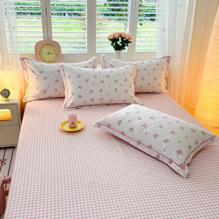 91家纺网 家纺一手货源 找家纺 洺兰家居 2025年新款全棉A类全喷气印花小清新单枕套 甜蜜蜜