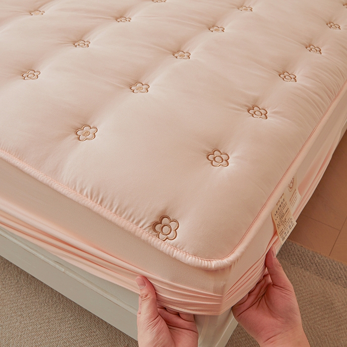 91家纺网 家纺一手货源 找家纺 笠客家纺 2024新款A类母婴级夹棉床笠单件席梦思床垫保护套防滑固定蝴蝶结床罩（买家秀联系我） 花圆玫瑰粉