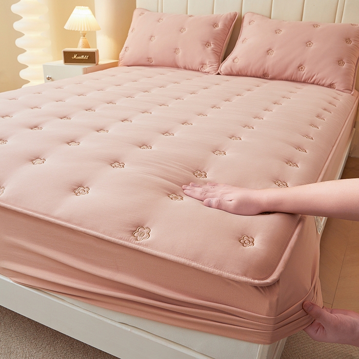 91家纺网 家纺一手货源 找家纺 笠客家纺 2024新款A类母婴级夹棉床笠单件席梦思床垫保护套防滑固定蝴蝶结床罩（买家秀联系我） 花圆豆沙