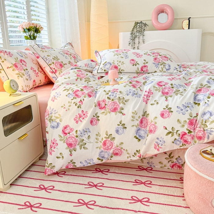 91家纺网 家纺一手货源 找家纺 洺兰家居 2025年新款全棉A类全喷气印花小清新床单床裙款四件套学生三件套 花季