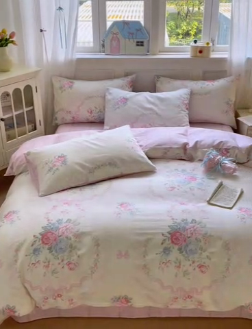 91家纺网 家纺一手货源 找家纺 曼之夏 2024新款全棉印花四件套 花予你