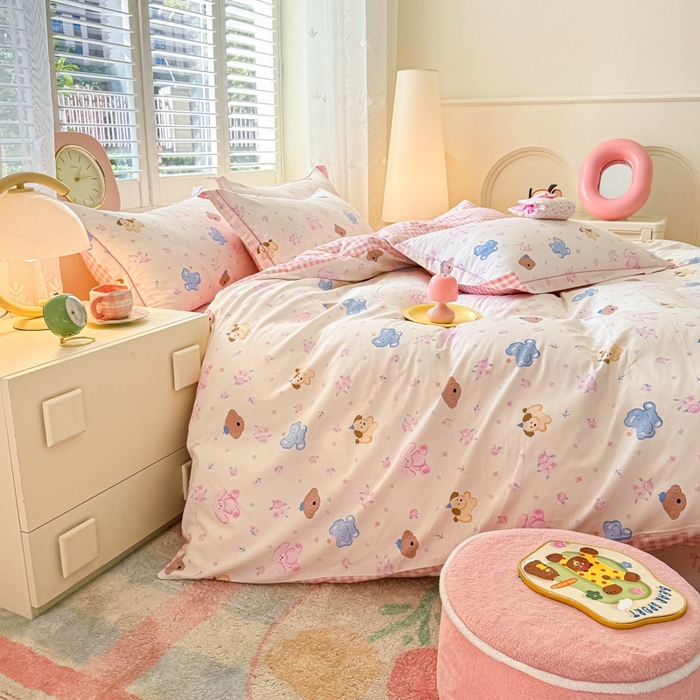 91家纺网 家纺一手货源 找家纺 洺兰家居 2025年新款全棉A类全喷气印花小清新单被套 快乐狗狗