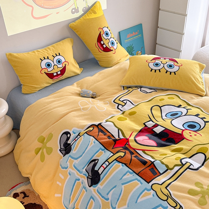 91家纺网 家纺一手货源 找家纺 金爱家 2024新品正版海绵宝宝授权大版卡通平网数码印花加厚高克重牛奶绒系列四件套 咖啡海绵宝宝