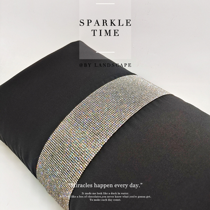 91家纺网 家纺一手货源 找家纺 澜屿 禅丝高精密宽条钻小抱枕 黑色