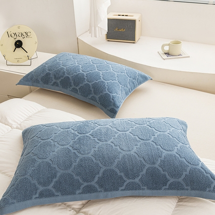 91家纺网 家纺一手货源 找家纺 美宜家 2025新款全棉怀旧老式毛巾圈枕巾一对 盛开浅灰