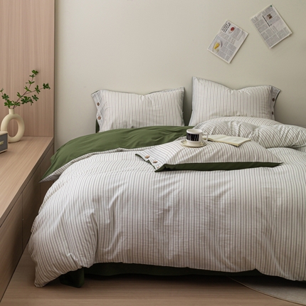 91家纺网 家纺一手货源 找家纺 （总）女子家纺 2024新款色织小提花条纹水洗棉纽扣四件套