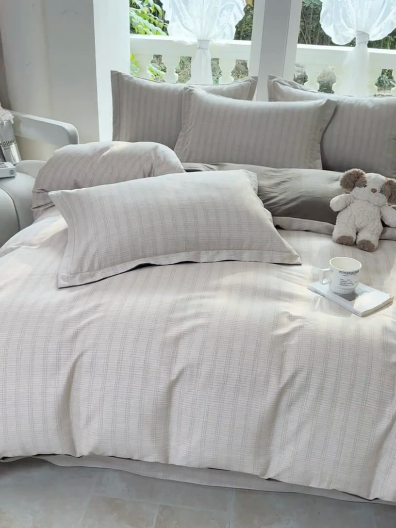 91家纺网 家纺一手货源 找家纺 优品阁 2024新款亲肤舒适全棉磨毛四件套学生三件套系列  轩尼诗