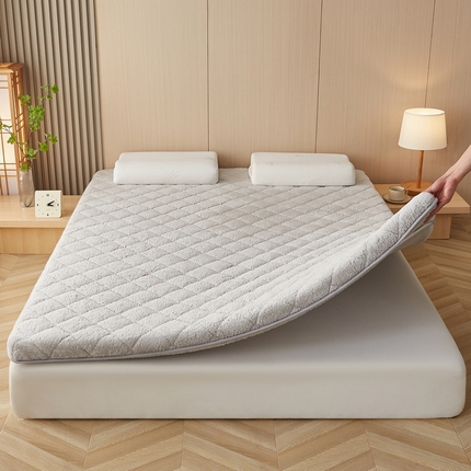 91家纺网 家纺一手货源 找家纺 （总）喜她床垫 2024新款双面绒双面舒毛绒床垫