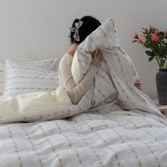 91家纺网 家纺一手货源 找家纺 小春日和 2024新款亲肤柔软提花四件套-加奈 加奈-黄