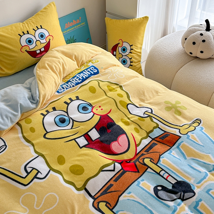 91家纺网 家纺一手货源 找家纺 金爱家 2024新品正版海绵宝宝授权大版卡通平网数码印花加厚高克重牛奶绒系列四件套 咖啡海绵宝宝