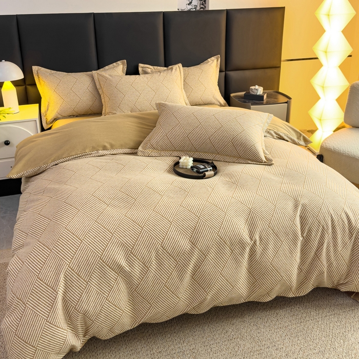 91家纺网 家纺一手货源 找家纺 优品阁 2024新款亲肤舒适全棉磨毛四件套学生三件套系列  莫利格-咖