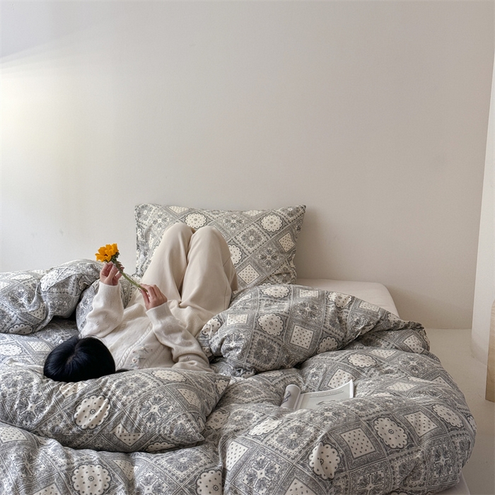 91家纺网 家纺一手货源 找家纺 窝米 2025新款ins极简风双层纱系列四件套 简韵元素