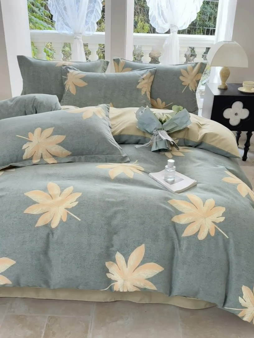 91家纺网 家纺一手货源 找家纺 优品阁 2024新款亲肤舒适全棉磨毛四件套学生三件套系列  枫叶絮-兰