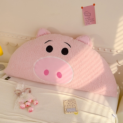 91家纺网 家纺一手货源 找家纺 乐坊 2024新款羊羔绒牛奶绒床头大靠背 猪猪