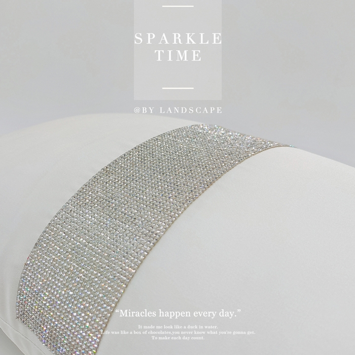 91家纺网 家纺一手货源 找家纺 澜屿 禅丝高精密宽条钻小抱枕 白色