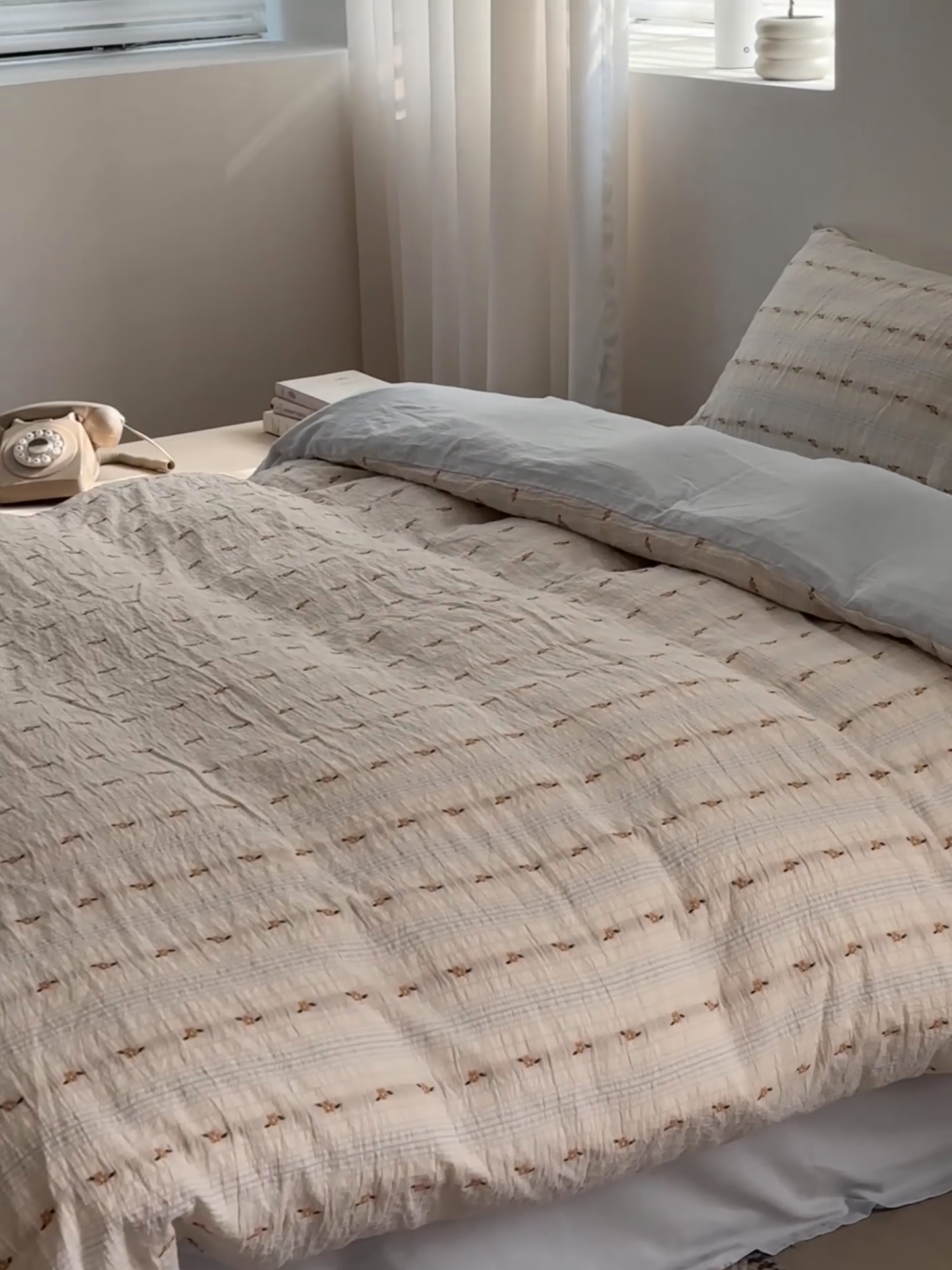 91家纺网 家纺一手货源 找家纺 小春日和 2024新款亲肤柔软提花四件套-加奈 加奈-蓝